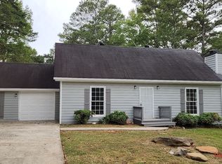 25 Juliana Dr, Ellenwood, GA 30294