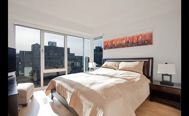 Rented by Douglas Elliman | media 33