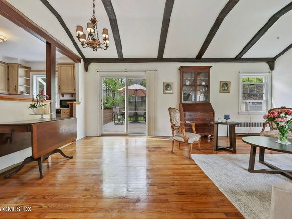 18 Mary Ln, Riverside, CT 06878