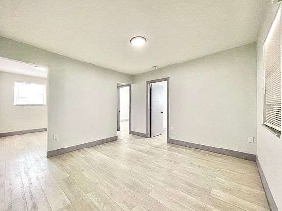2nd image of 1805 NW 2nd Ct APT 301