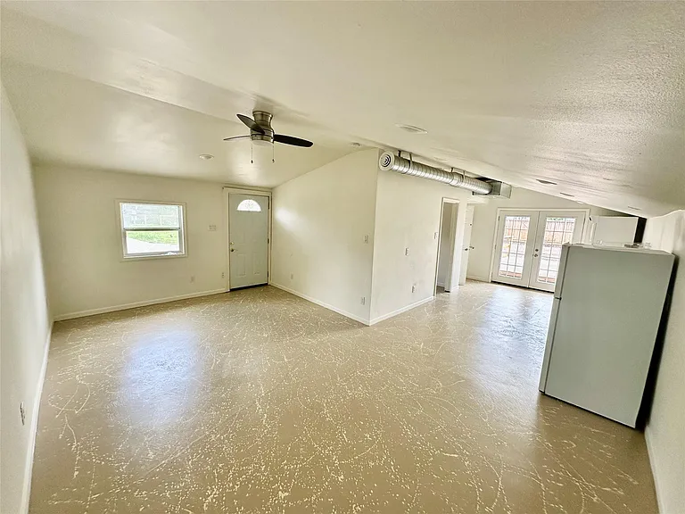 4109 Edison St — Photo 17