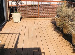 31-22 46th St #21A, Astoria, NY 11103