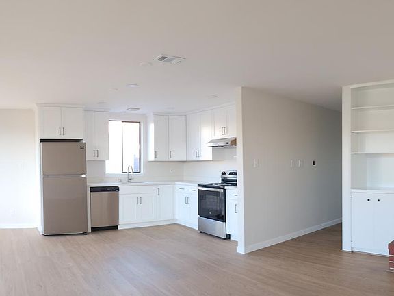 4th image of 3111 Anza St APT 3