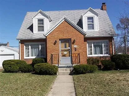 1704 College St photo 1