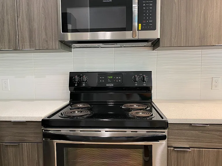 1683 Midtown Pl #104 — Photo 4