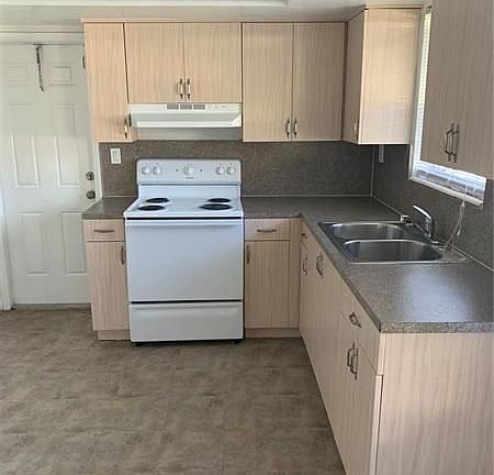 4th image of 1822 SW 5th St #1-3