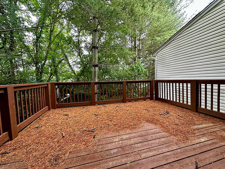 624 Huffine Manor Cir — Photo 15