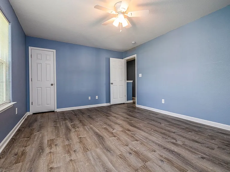 7713 Cortlandt Pl — Photo 31