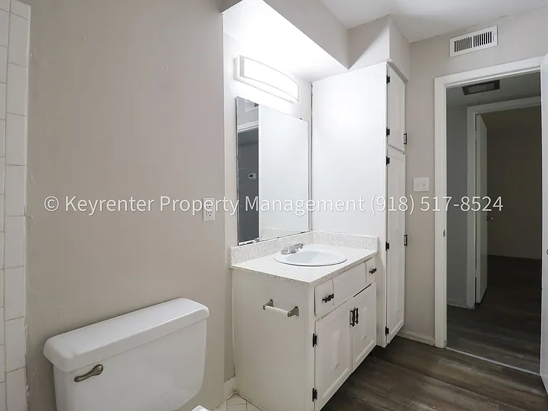 4318 E 67th St #571 — Photo 12
