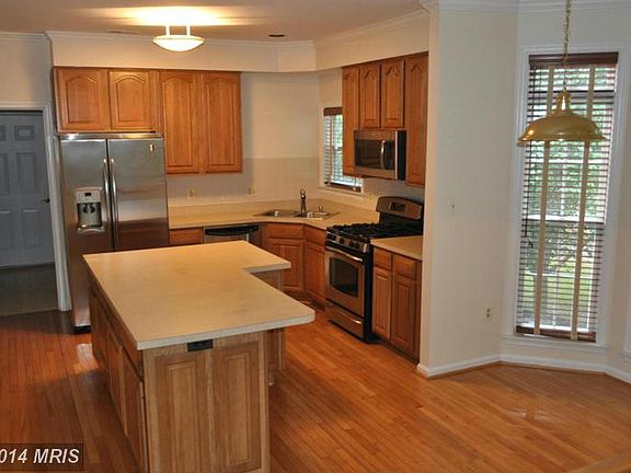 3rd image of 13311 Packard Dr