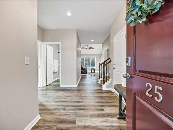 25 Leatherwood Dr, Lugoff, SC 29078