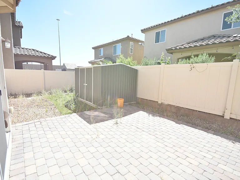 3041 Lake Como Ave — Photo 34