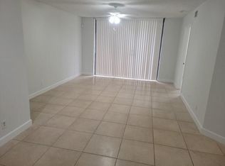 5681 Riverside Dr APT 104, Coral Springs, FL 33067