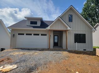 1095 Embreville Rd, Johnson City, TN 37604