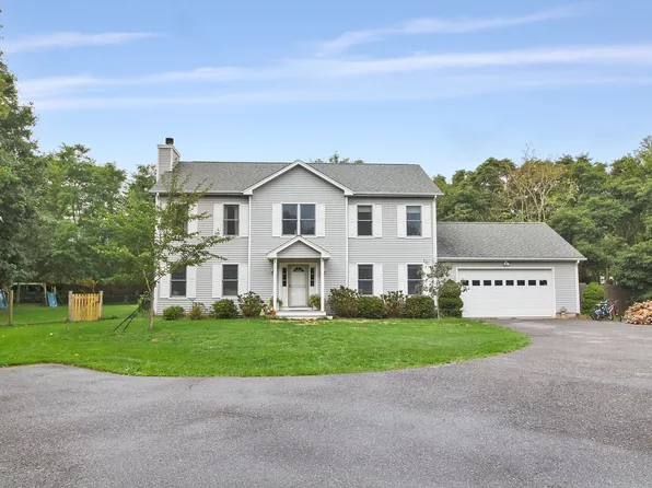 142 Norris Ln, Bridgehampton, NY 11932