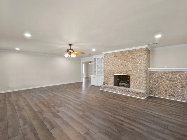 2816 Hillcrest Dr, Corsicana, TX 75110