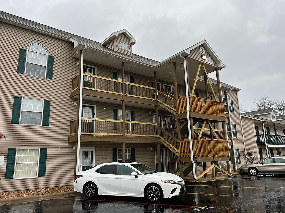 1st image of 680 Fall Creek Dr
