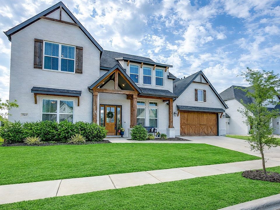 1st image of 563 Point Vista Dr