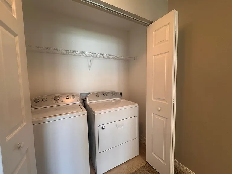 4580 Limerick Dr — Photo 32