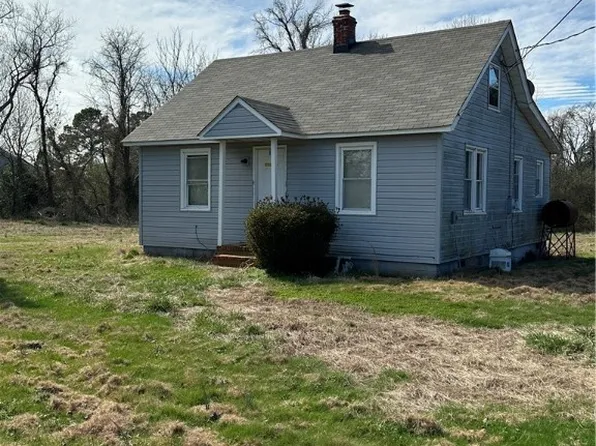 2302 Lighthouse View Dr, Heathsville, VA 22473