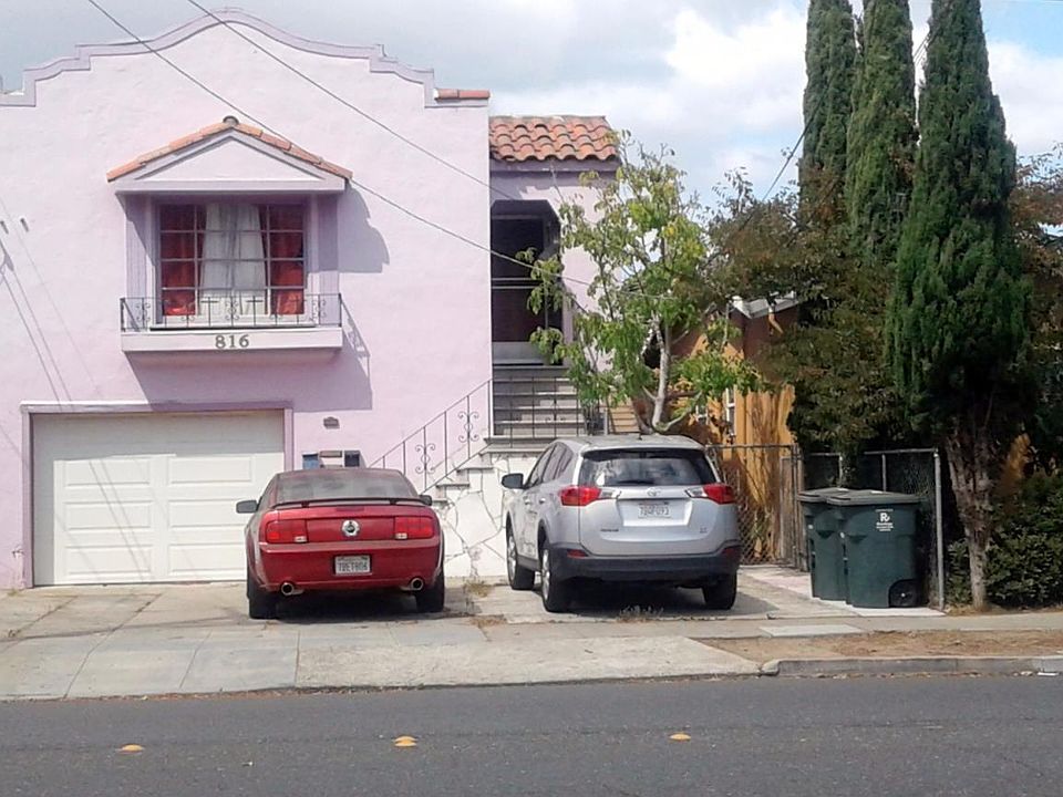1st image of 816 Peninsula Ave