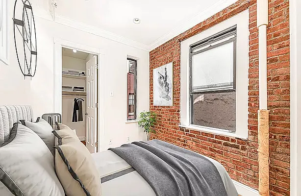 Rented by REAL New York | media 16