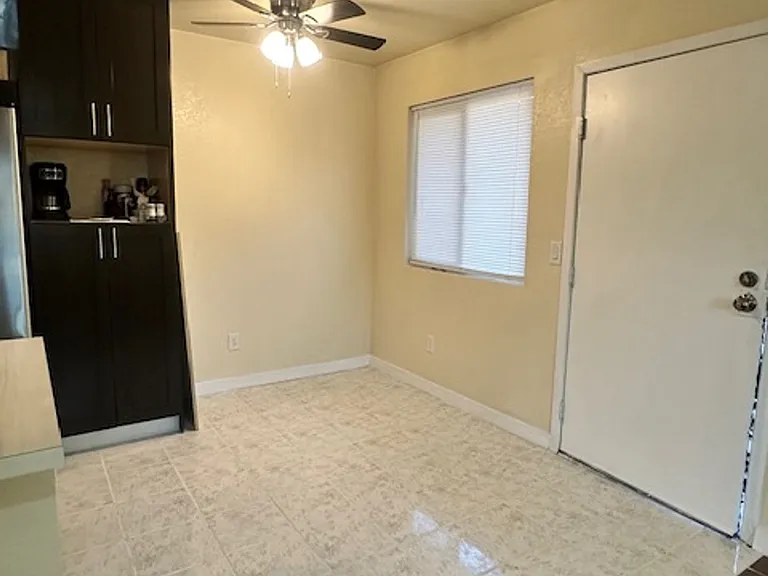 4920 Stanley Ave — Photo 5
