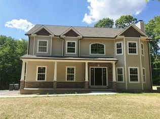 35 Restorative Ln, Middletown, NY 10940