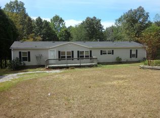 9796 S Lick Creek Rd, Lyles, TN 37098