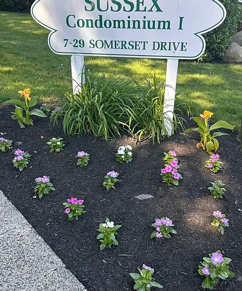 7 Somerset Dr #C — Photo 1