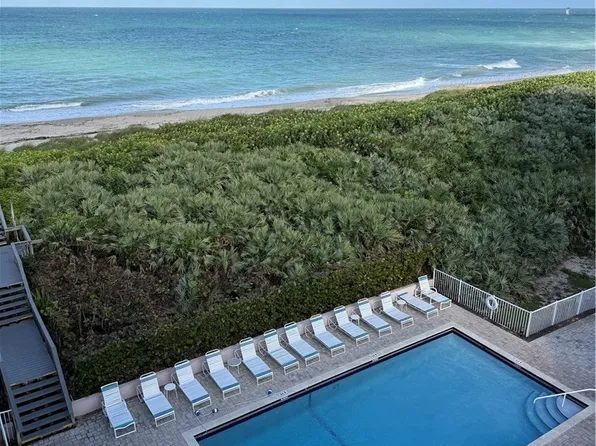 429 NE Tradewind Ln #403, Stuart, FL 34996