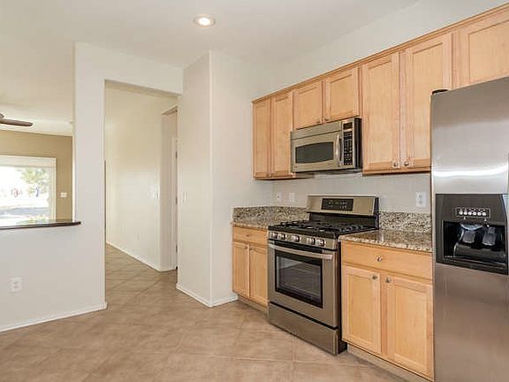 5th image of 7429 Petrel St
