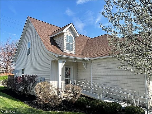 3rd image of 10945 Rocky Ledge Ln
