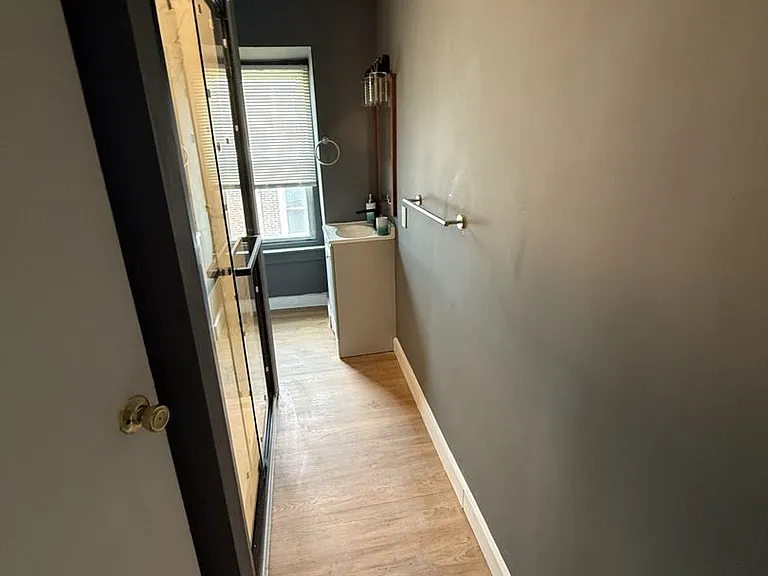 513 Brinton St — Photo 12