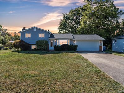 343 Teggerdine Trl, White Lake, MI, 48386