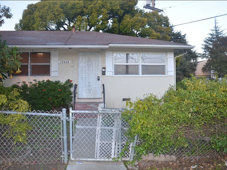 Front Yard and Entrance