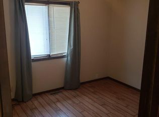 108 S Locust St, Glenwood, IA 51534