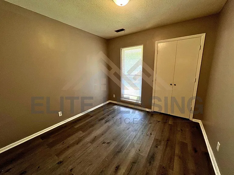 3310 SW 7th St — Photo 4
