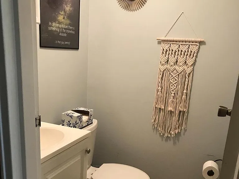 101 Lexington Ct — Photo 13
