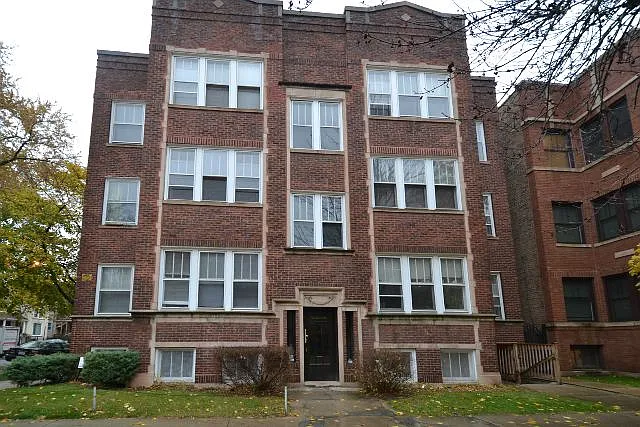 5021 N Winchester Ave #4 — Photo 1