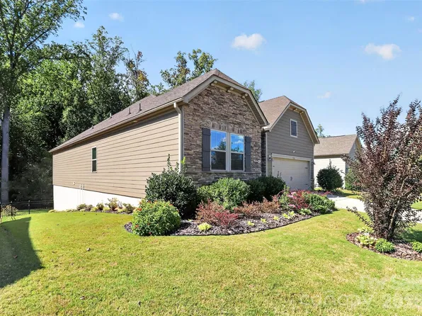 7614 Porrera St, Charlotte, NC 28214