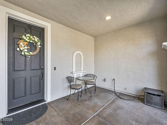 5th image of 490 Luciana Dr