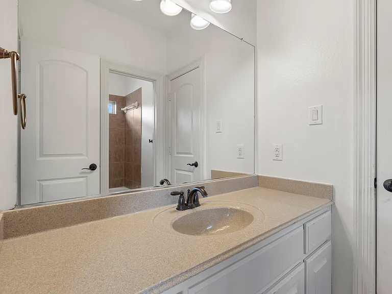 11292 Berkeley Hall Ln — Photo 24