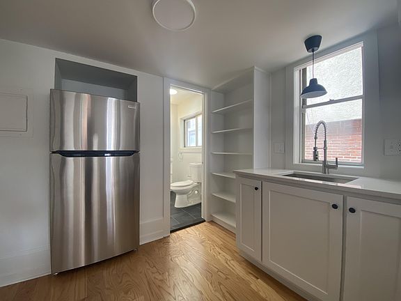 4th image of 321 S 12th St #Street2f