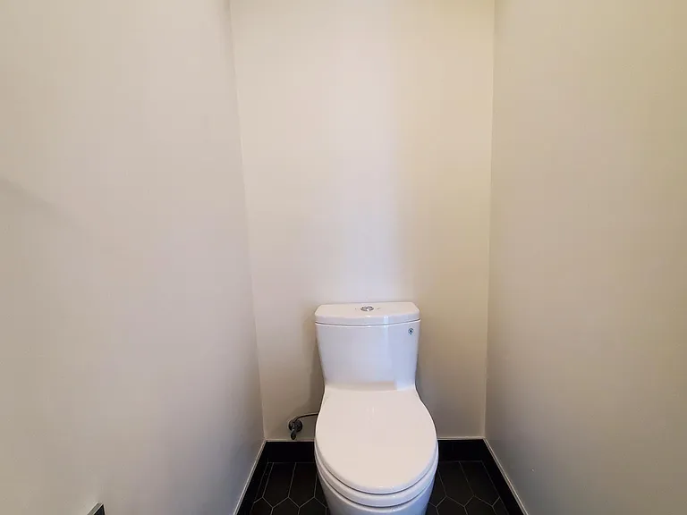 2600 Harrison St #304 — Photo 11