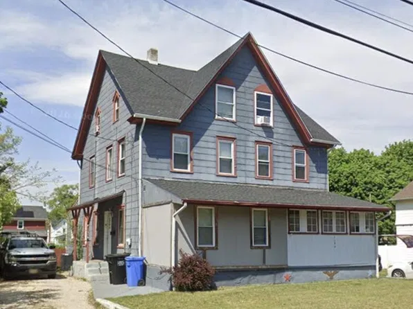 115 W Clinton St APT B, Clayton, NJ 08312