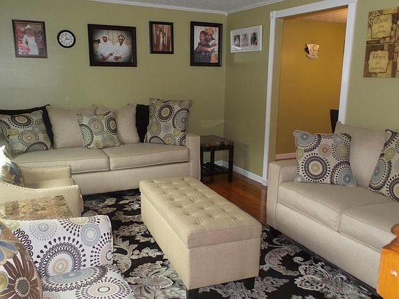 3rd image of 4124 Wintergreen Blvd