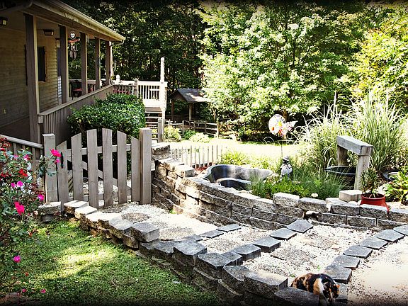 5th image of 126 Woodside Ct