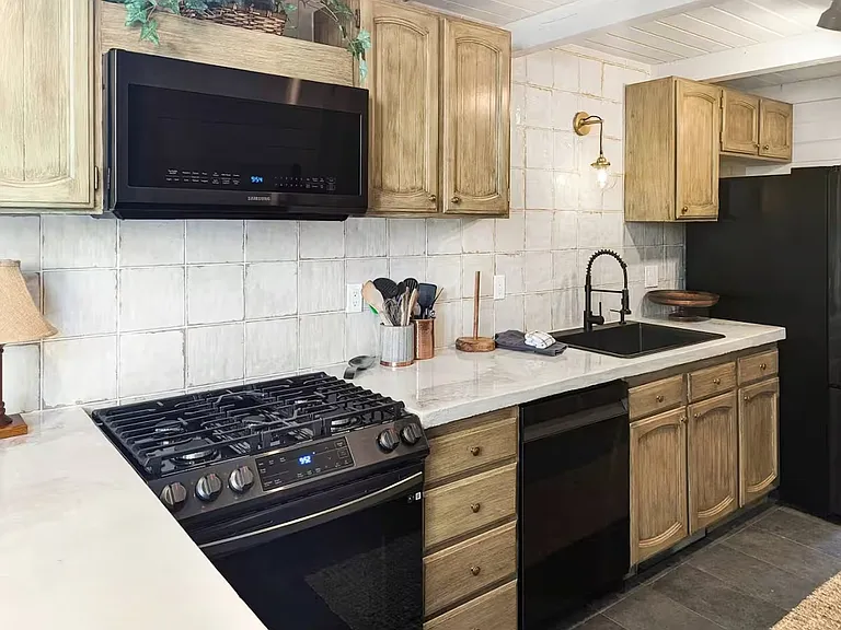 3357 Woodland Rd — Photo 11