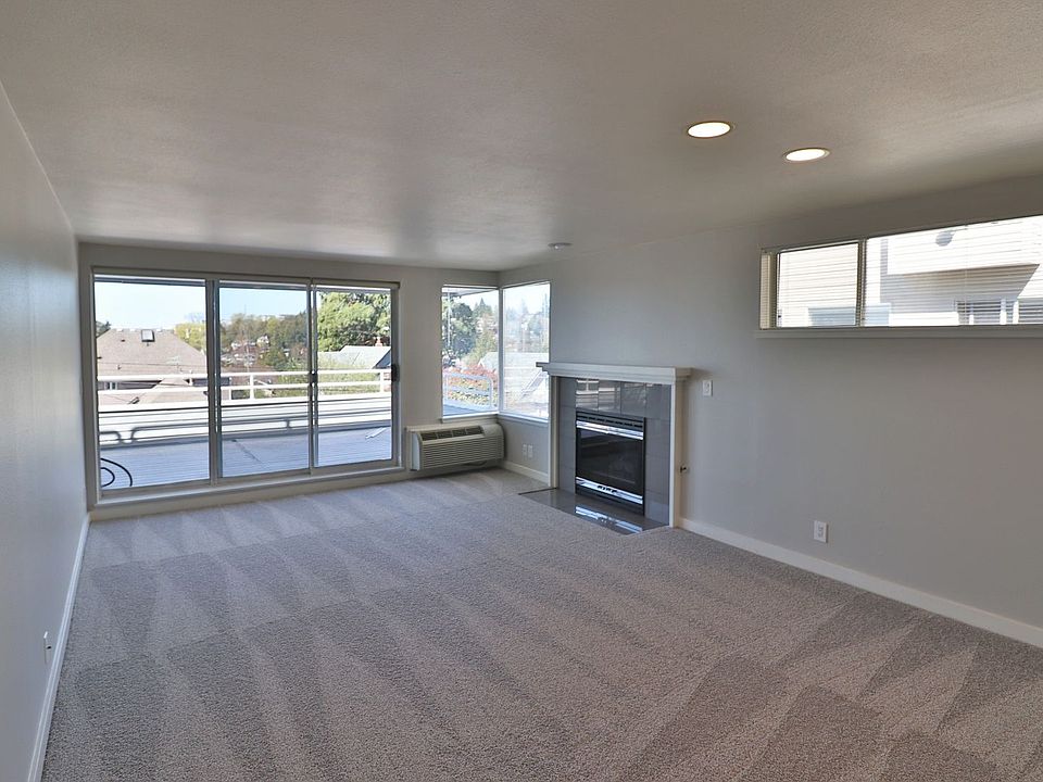 1st image of 4557 45th Ave SW APT 201